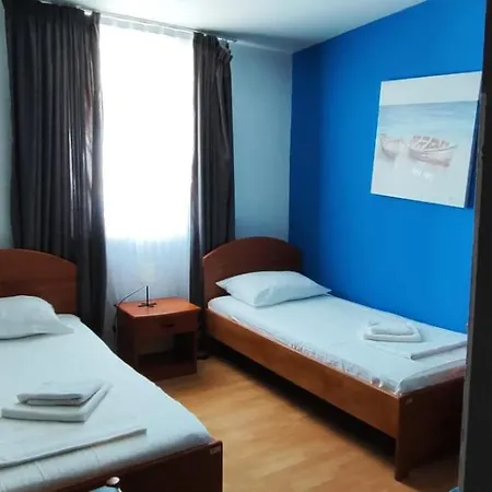 Hotel Grand - Beachfront & Selce