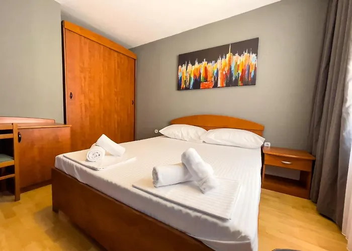 Grand - Beachfront & 3*