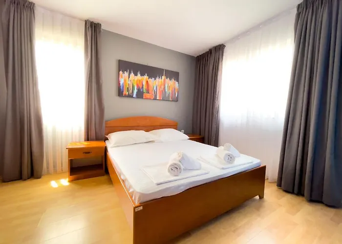 Grand - Beachfront & Hotel 3*