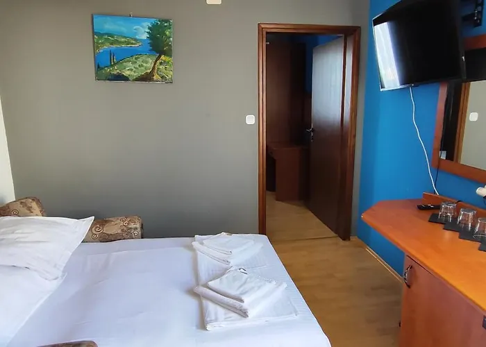 Grand - Beachfront & Hotel Selce