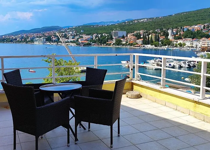 Grand - Beachfront & 3*