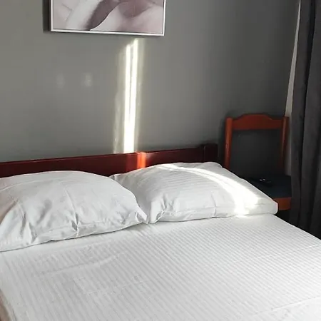 Grand - Beachfront & 3* Selce
