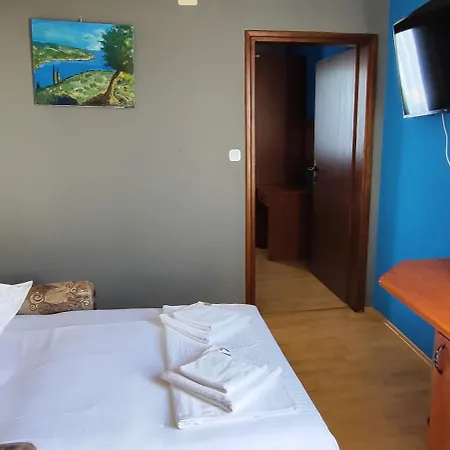 Grand - Beachfront & Szálloda Selce