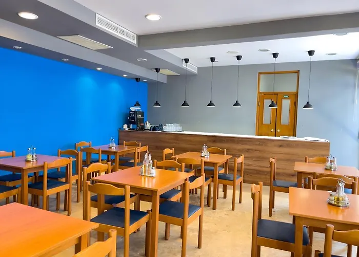Grand - Beachfront & סלצה